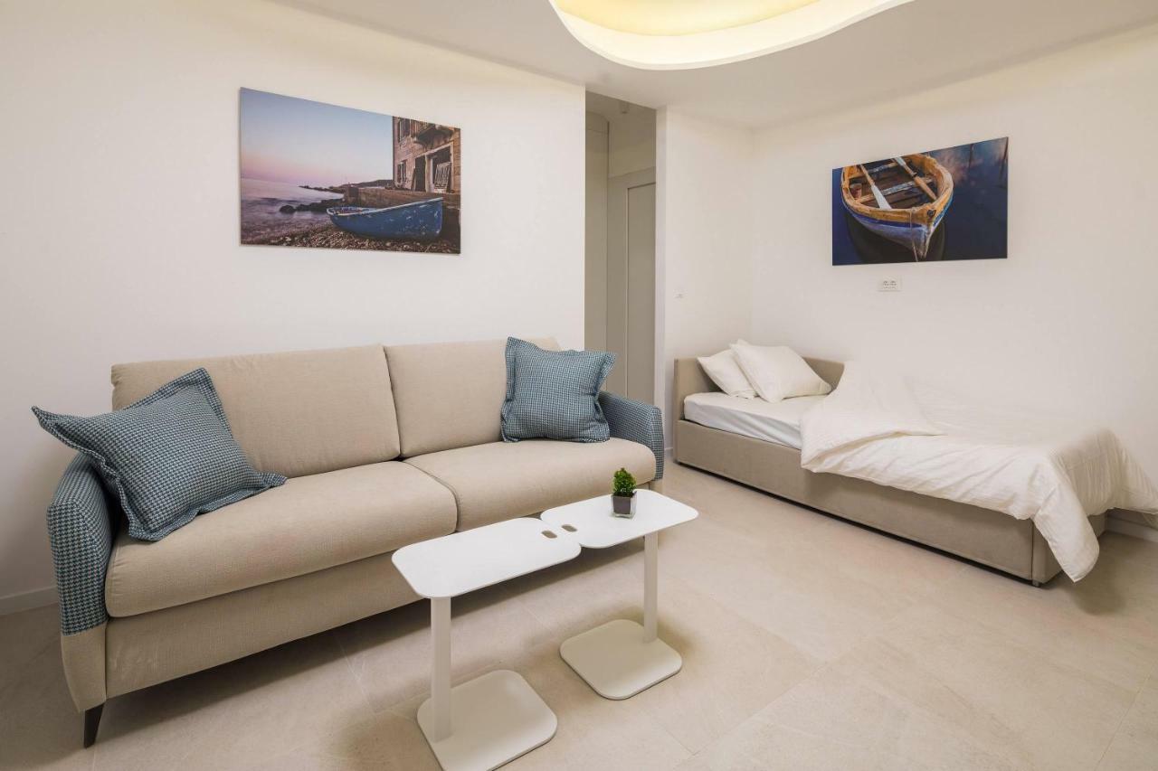 Luxury Villa Lucice View Milna  Exterior photo